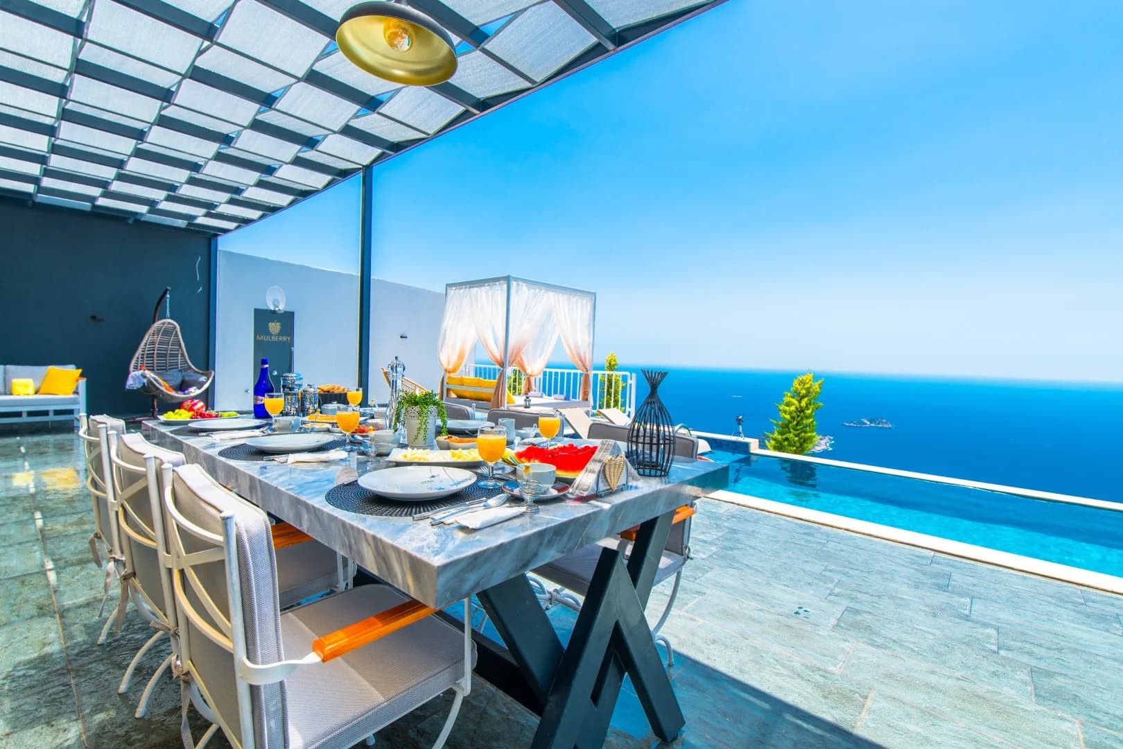 Muhafazakar Villa Tatili: Gizlilik ve Konforun İpuçları
