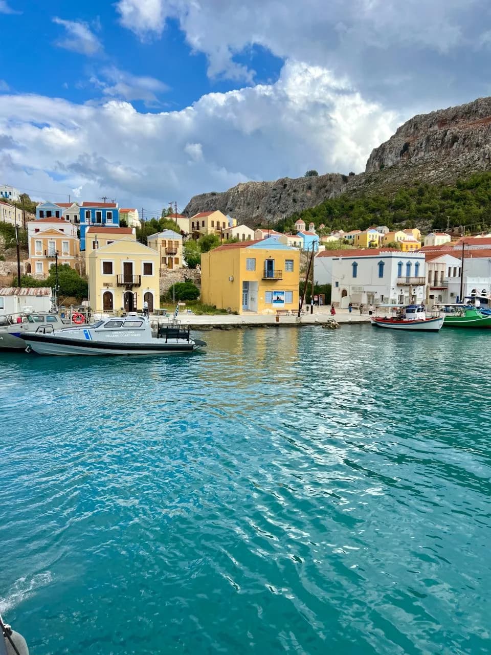 Kaş'tan Meis Adası’na Günübirlik Gezi Rehberi: Sınırın Ötesindeki Renkli Akdeniz