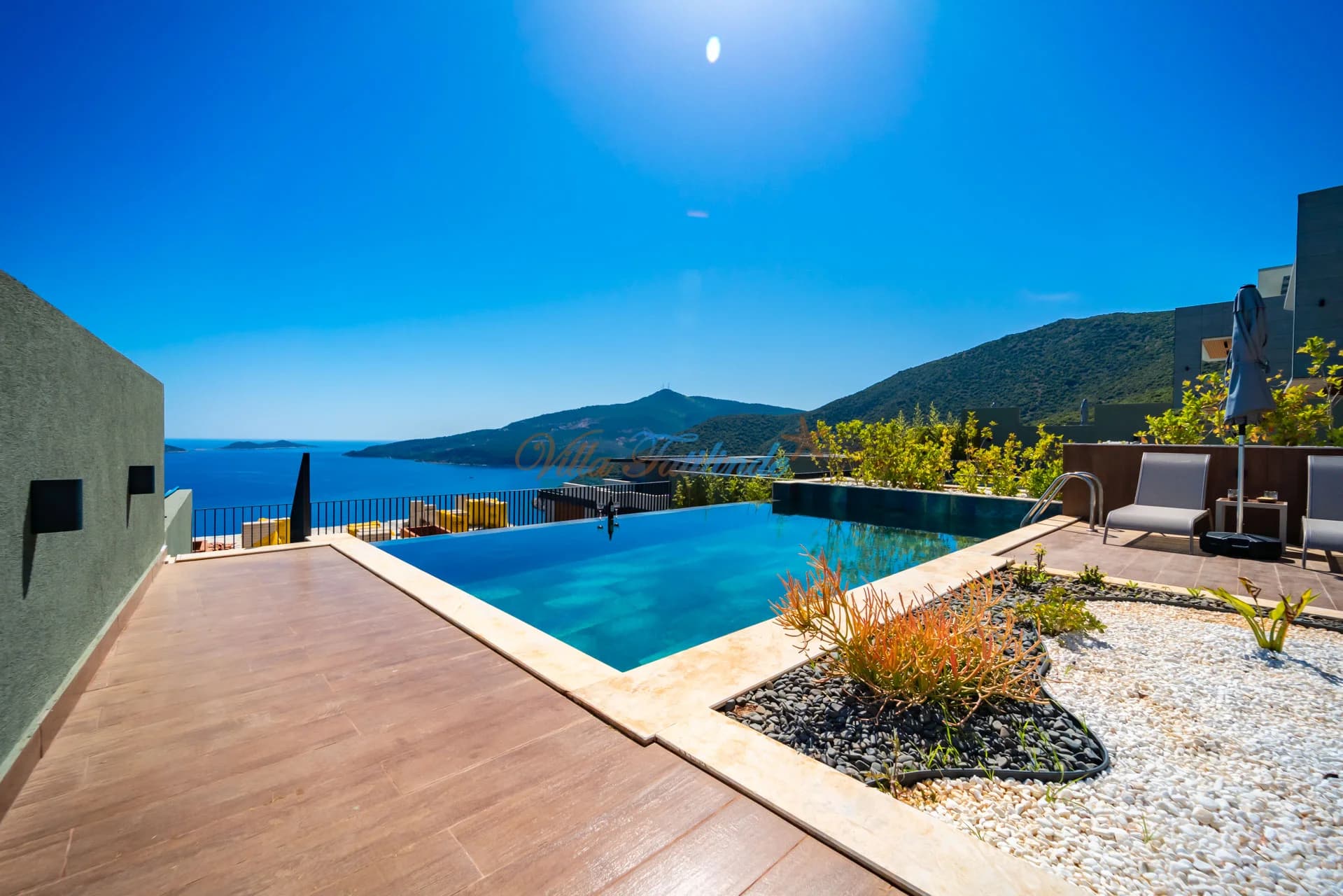 Villa Aura C