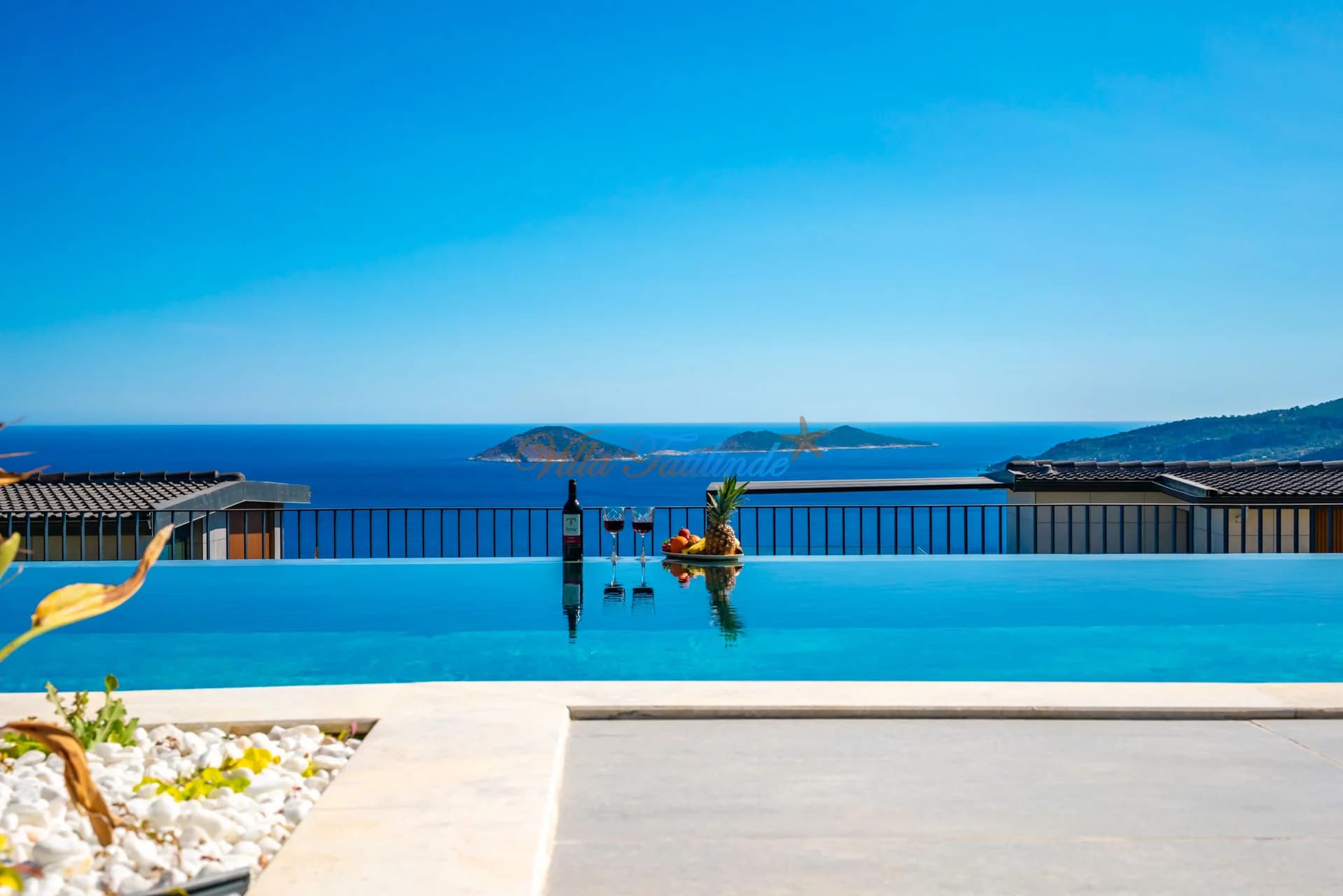 Villa Aura F