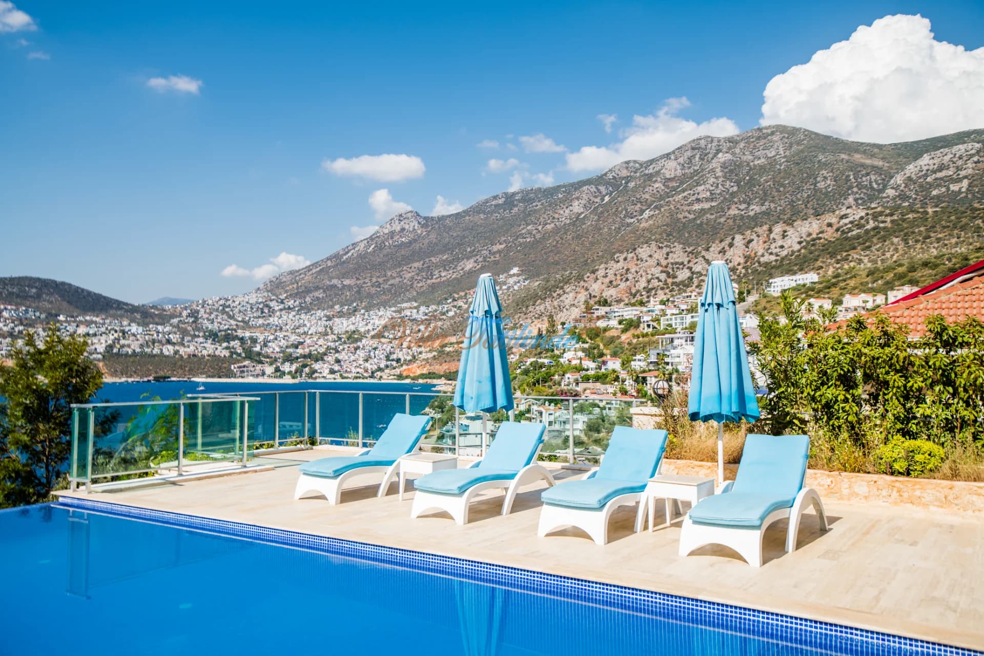 Villa Hillside Kışla