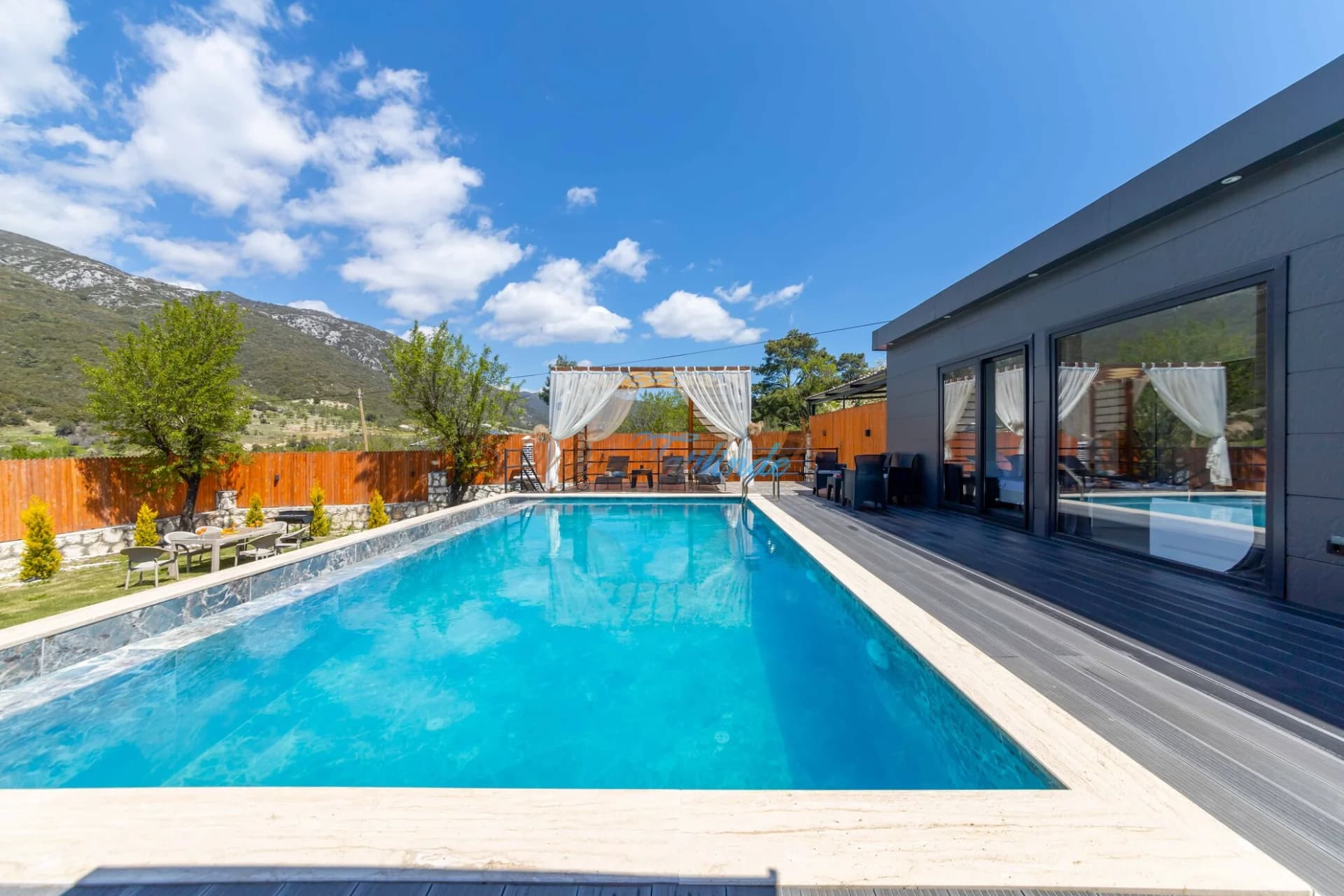 Villa Zemra