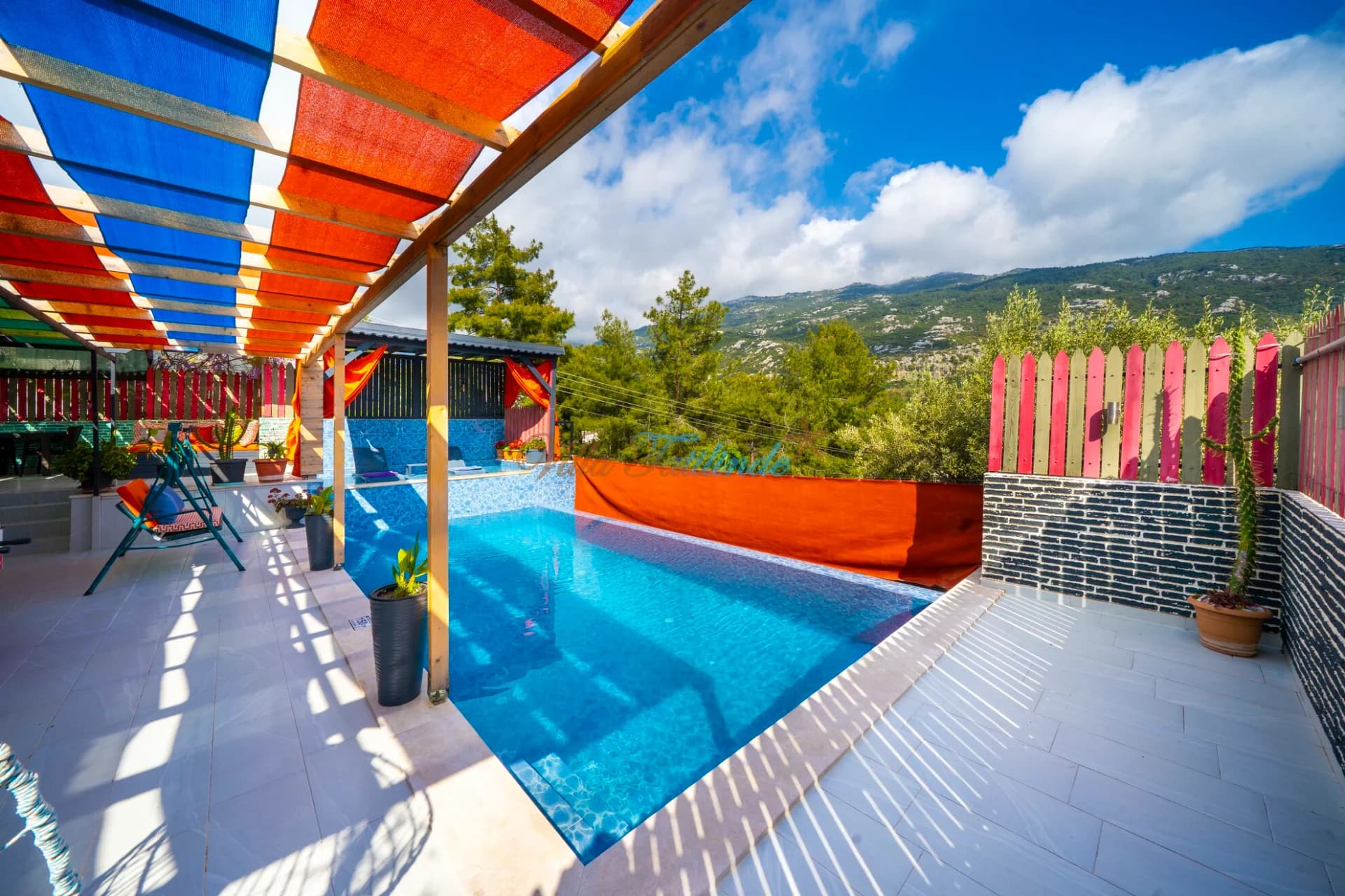 Villa Rainbow