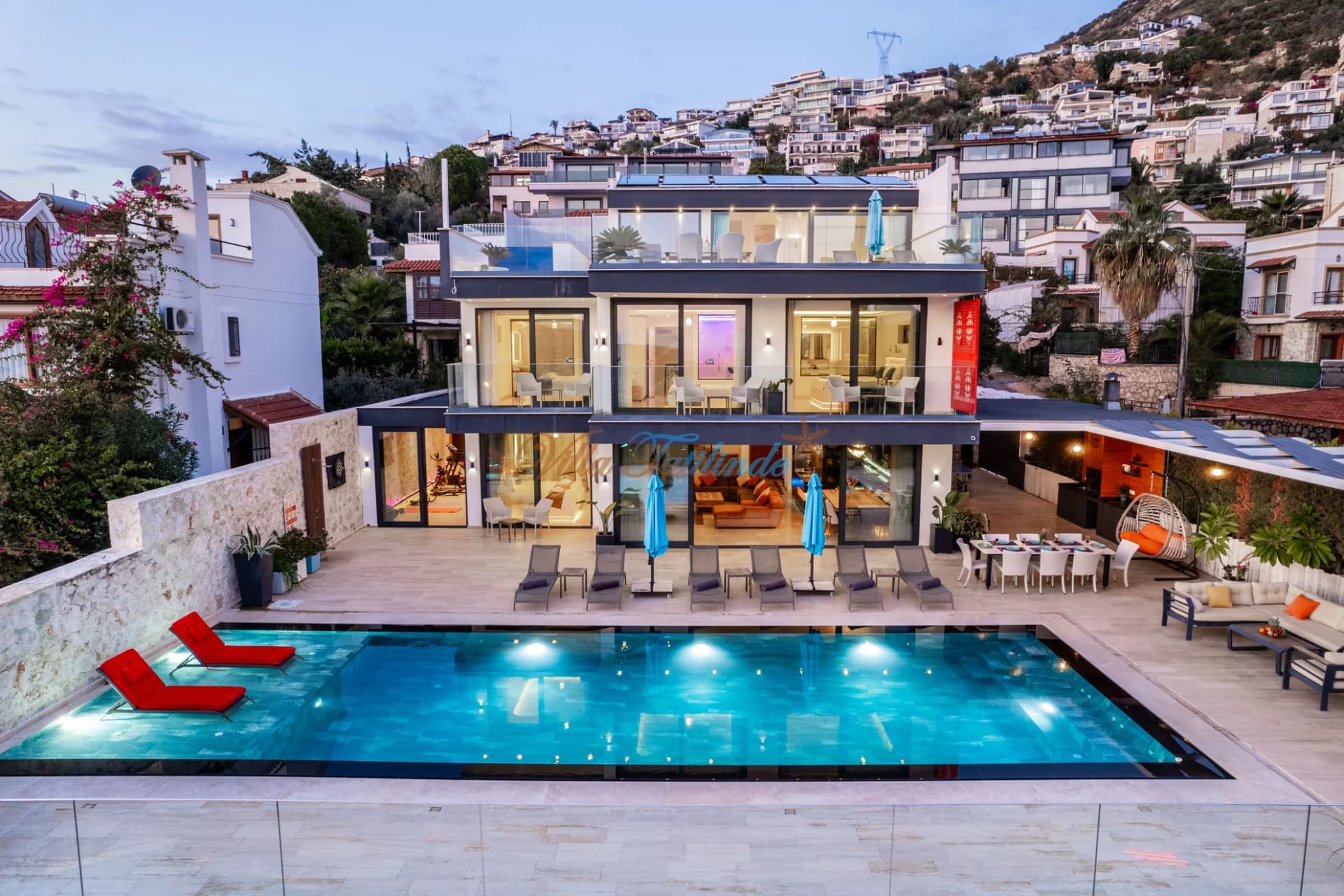 Villa Cratos Luxury